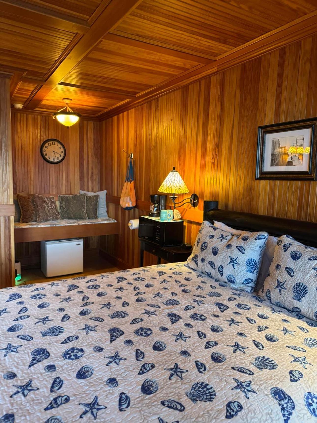 Whistling Winds Motel Lincoln City Exterior foto
